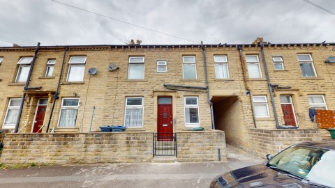 View Full Details for Leyburne Street , Girlington , Bradford, BD8 8NG